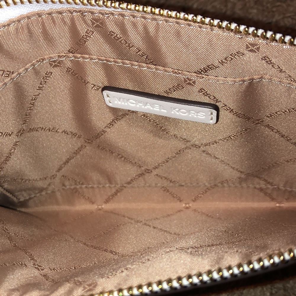 NWT-Michael Kors-Jet Set Travel-Lg Sequined Fruit🍒Print🍋Wristlet-OpticWhite-$298 - Picture 10 of 14